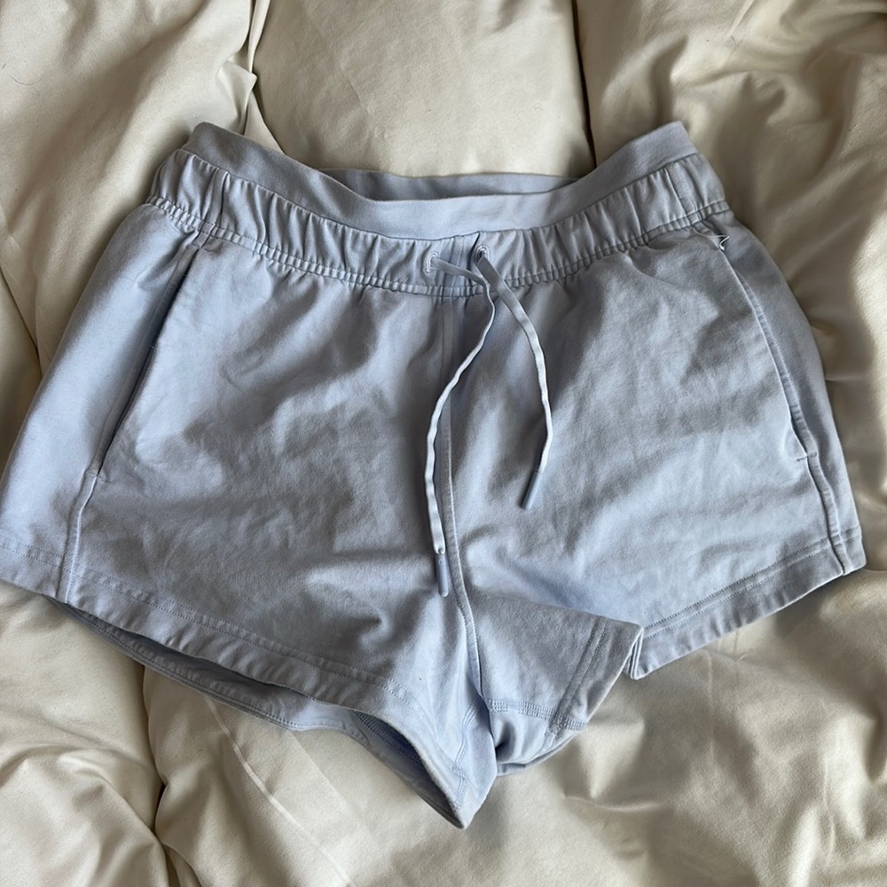 lululemon inner glow shorts